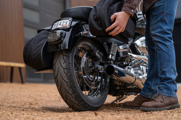 Retro Series V4 Dyna Saddlebags
