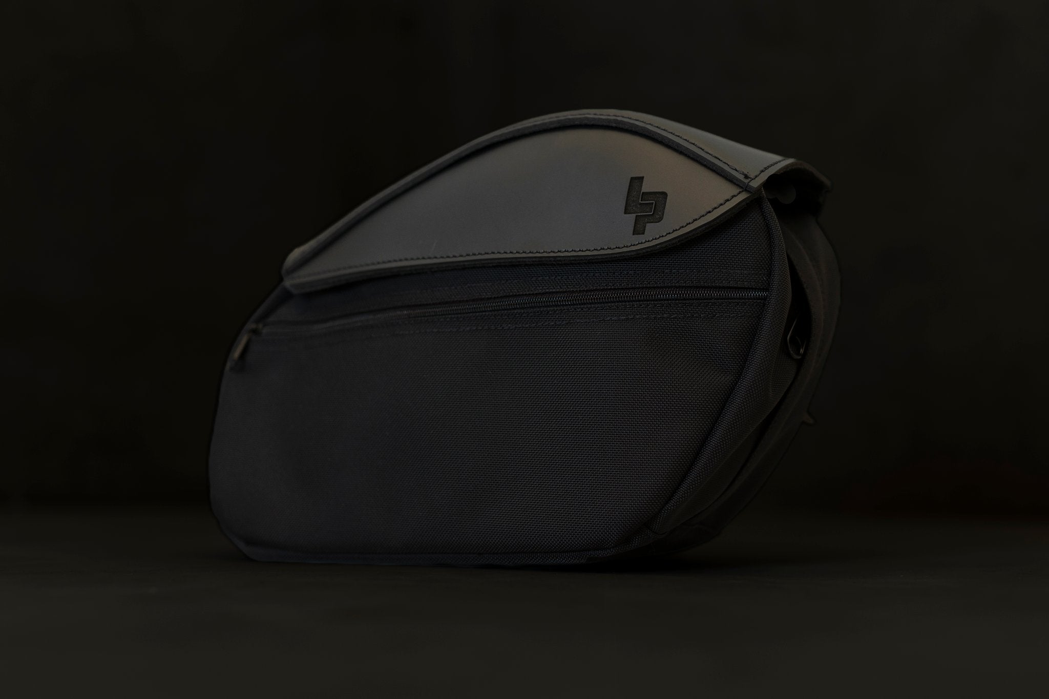 ★LOW CLASSIC★ LEATHER MINI BAGBLACK LC257BA05BK LOW CLASSIC