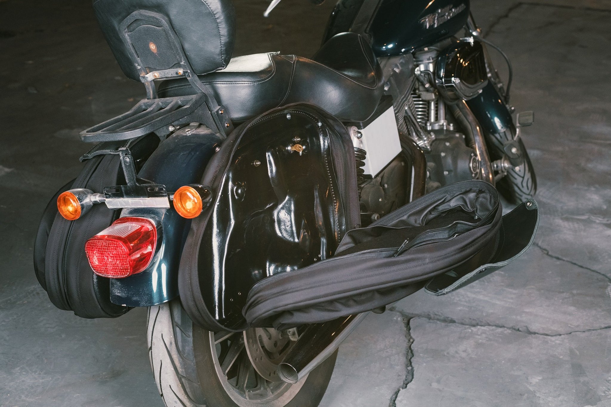 Retro Series V3 Dyna Saddlebags Ballistic Nylon Single Side